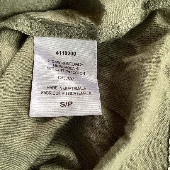 Lucky Brand small green tee- shirt.  0696 - Picture 6 of 6